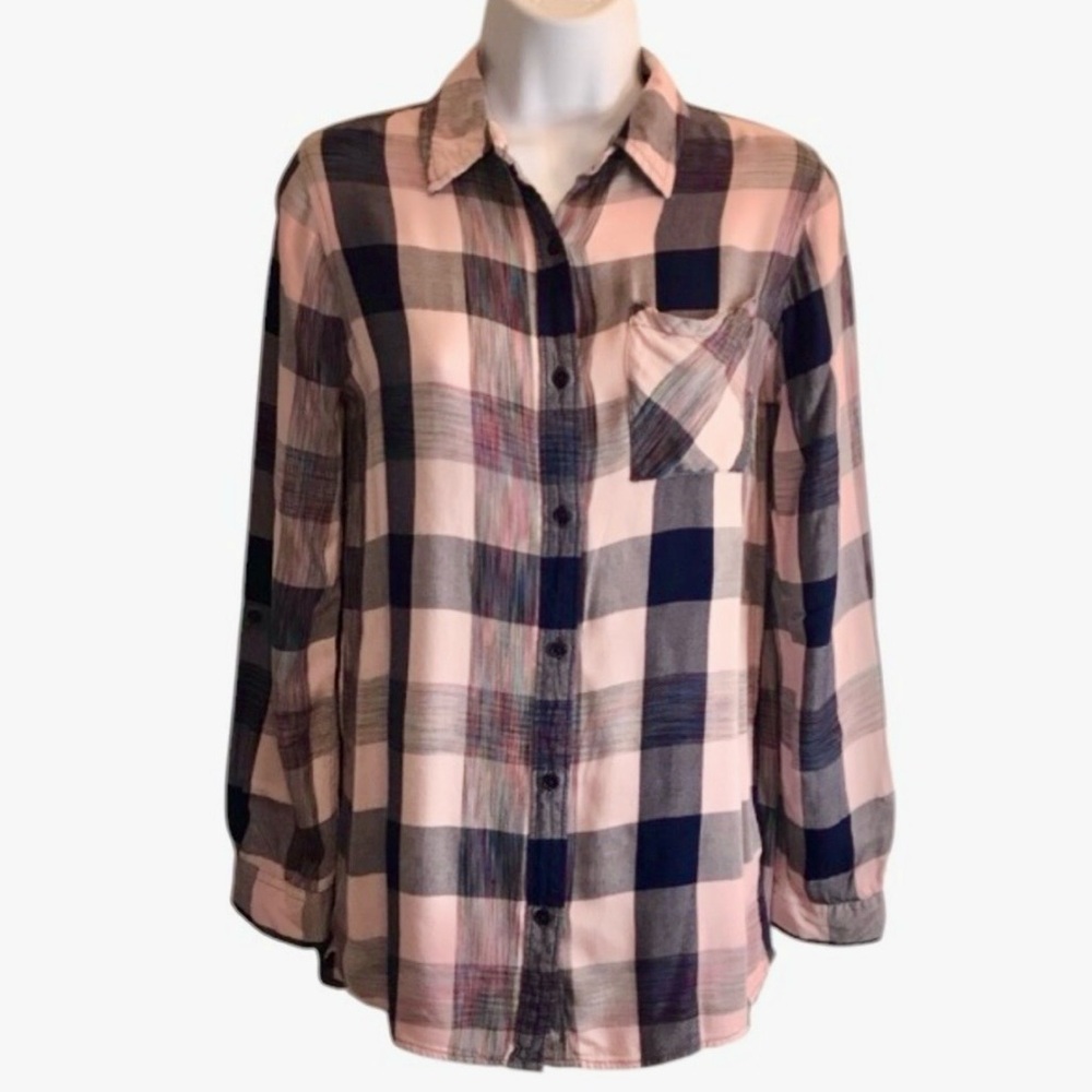 🔴 4/$15 CATO Women’s XS Est 1946 pink & blue plaid ls button down shirt in EUC